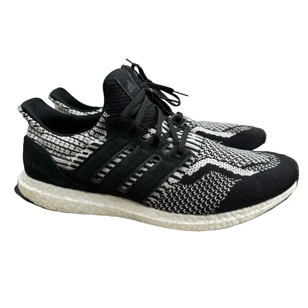 Adidas UltraBoost 5.0 DNA Oreo Mens Size 12 Black White Running Sneaker FY9348